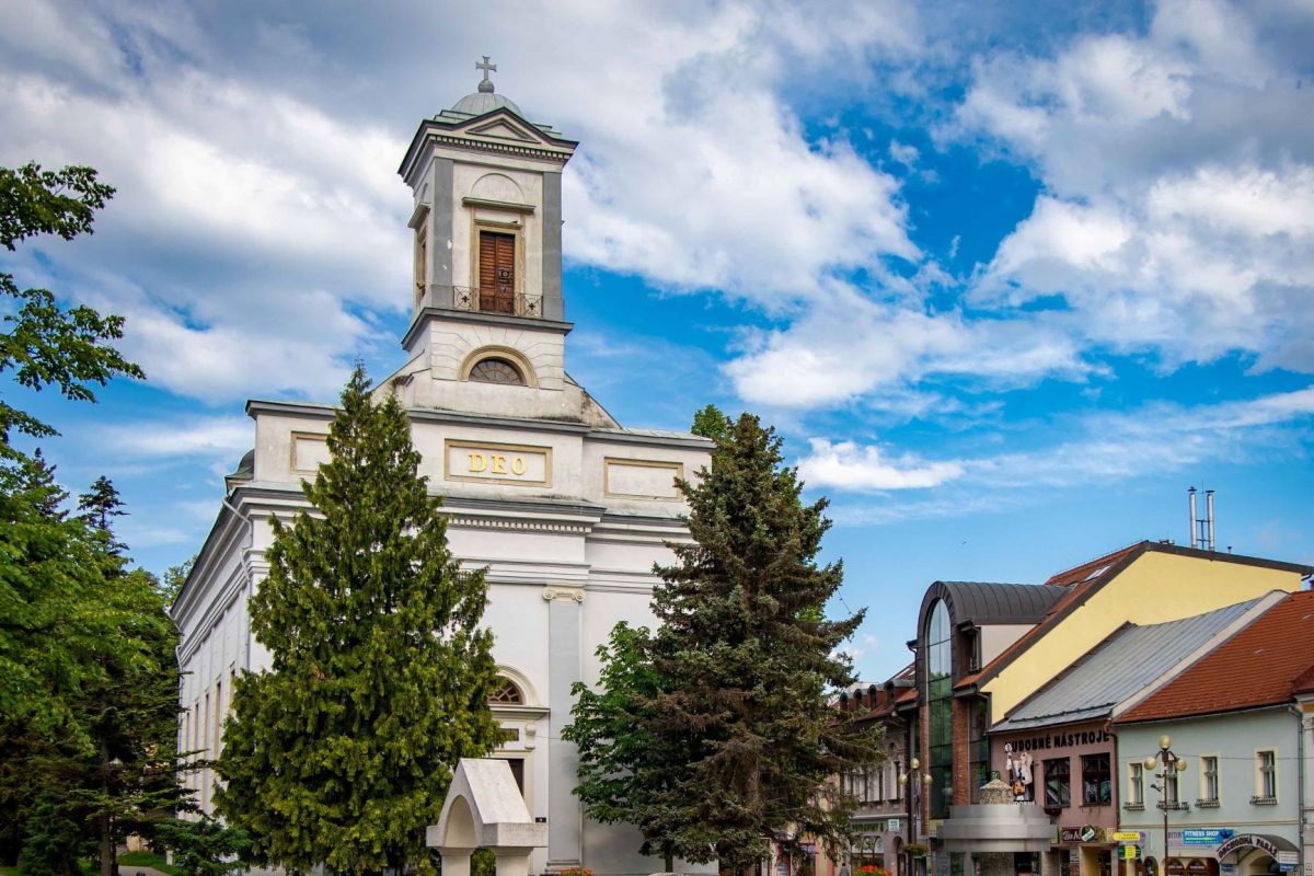 kostol sv. trojice poprad